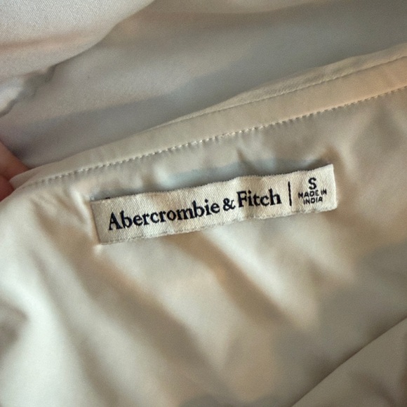 Abercrombie and fitch- Elegant Cream One-Shoulder top- size small - Picture 3 of 3